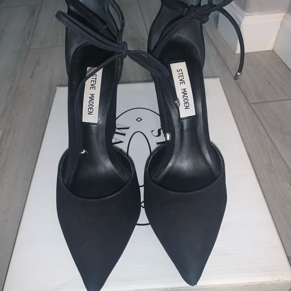 Pointed Steve Madden heel